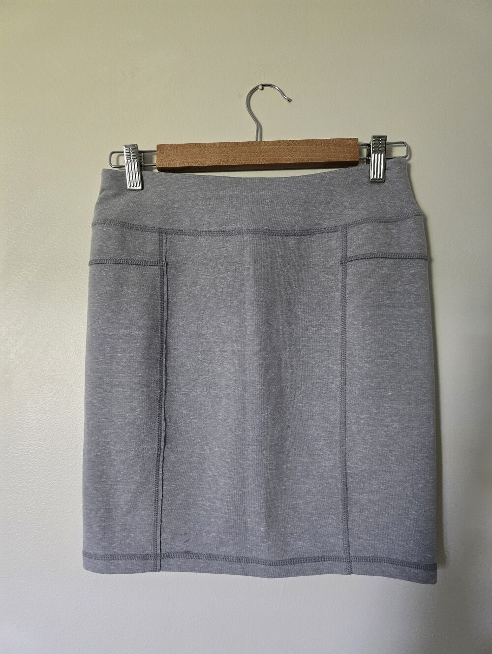 Athleta XS gray Stretch Pencil Skirt